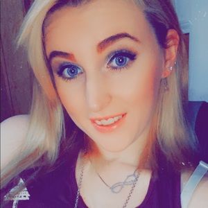 Meet your Posher, Kya